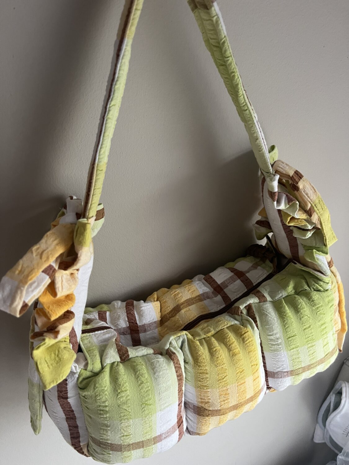 Key-lime Pie Baguette Puffer Bag