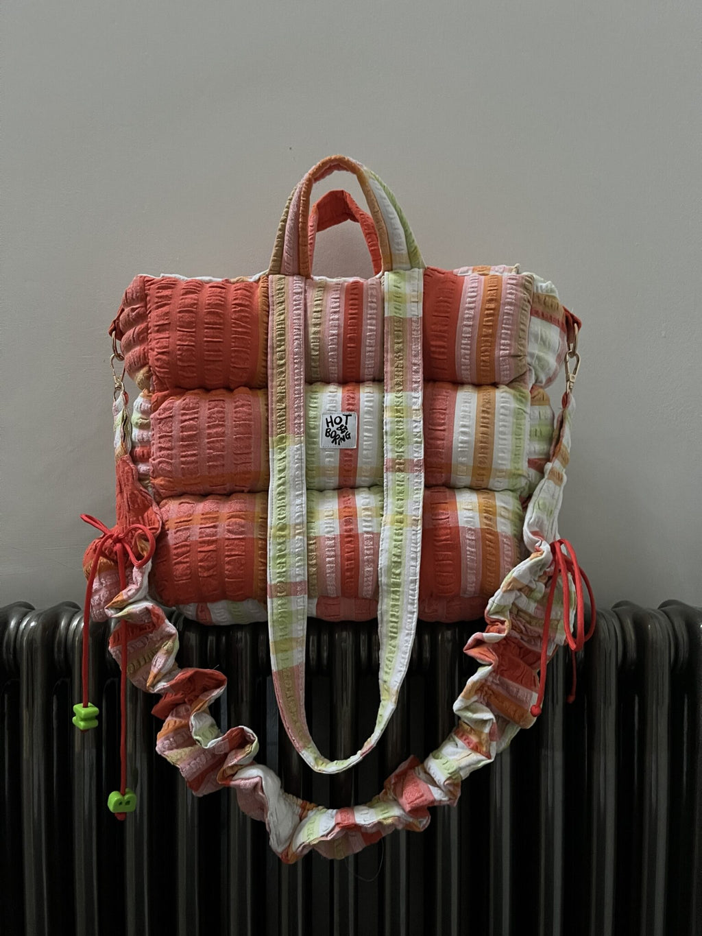 Tomato Salad Big Puffer Bag